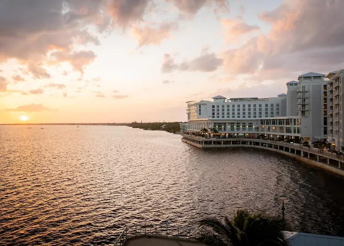 Sunseeker Resort Florida Gulf Coast, Curio Collection Hilton